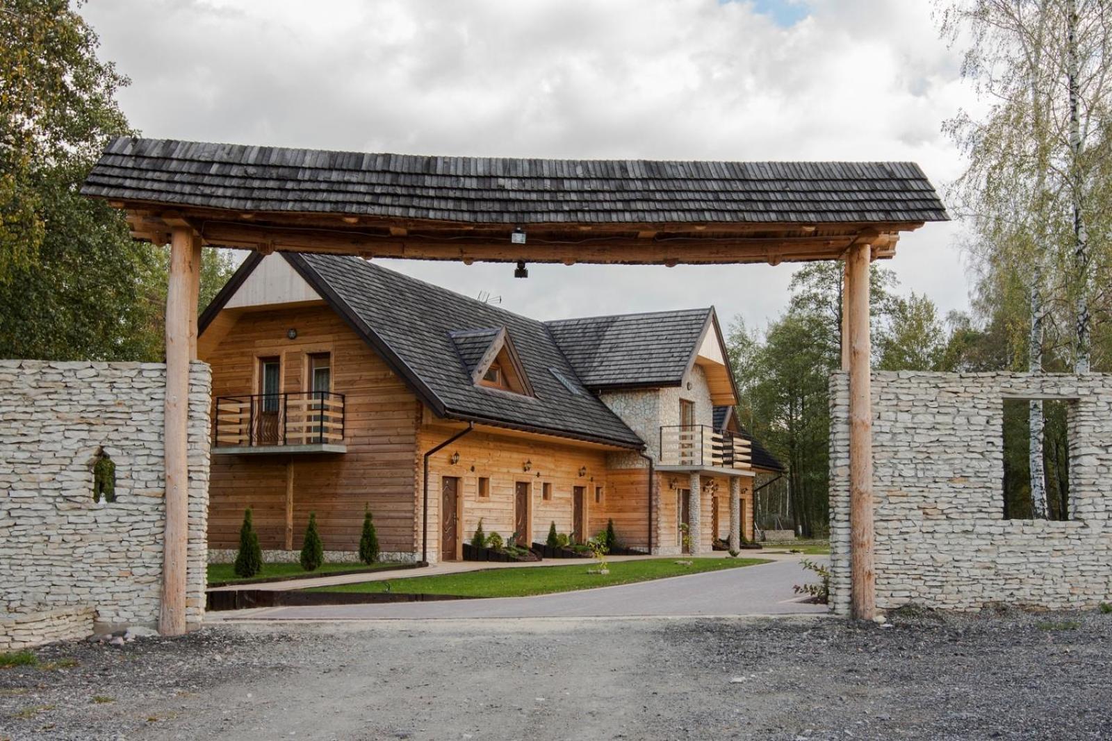 Zajazd Golebiowski Lipsko Exterior photo